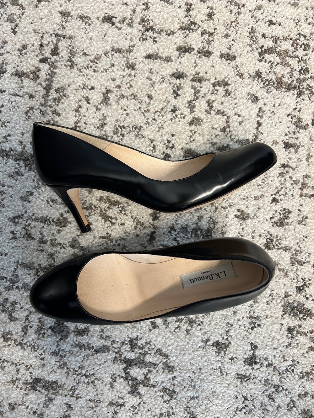 LK Bennett Size 38 Black Patent Leather Mid-Heel Pumps GUC